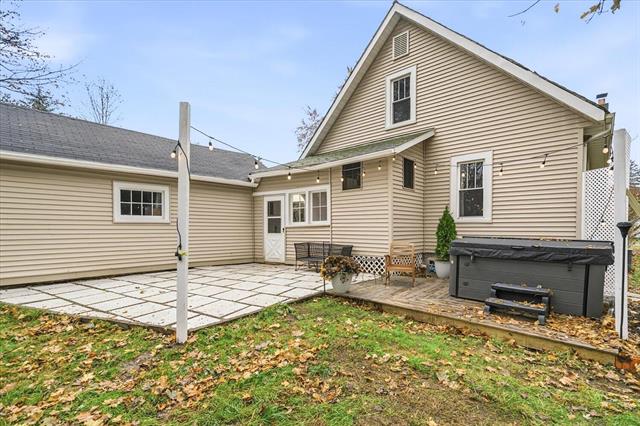 Builiding view thirty five for 1904 North, Kalamazoo, MI. 49006