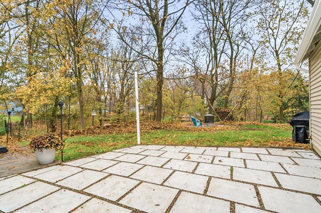 Builiding view thirty one for 1904 North, Kalamazoo, MI. 49006