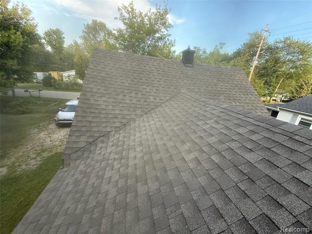 Builiding view thirty for 3208 Ludwig, Burton, MI. 48529