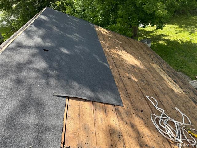 Builiding view twenty four for 3208 Ludwig, Burton, MI. 48529