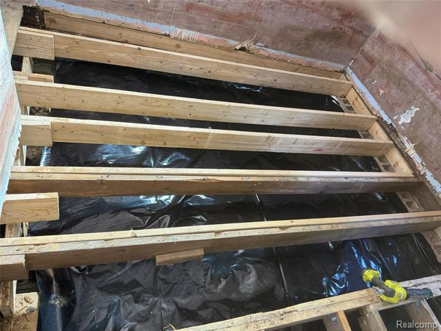 Builiding view twenty for 3208 Ludwig, Burton, MI. 48529