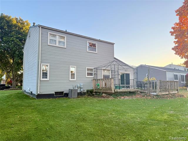 Builiding view twenty five for 3596 Barberry, Wixom, MI. 48393