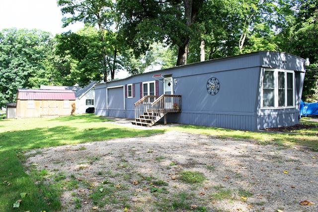 front view for 50040 South Street, Dowagiac, Mi. 49047