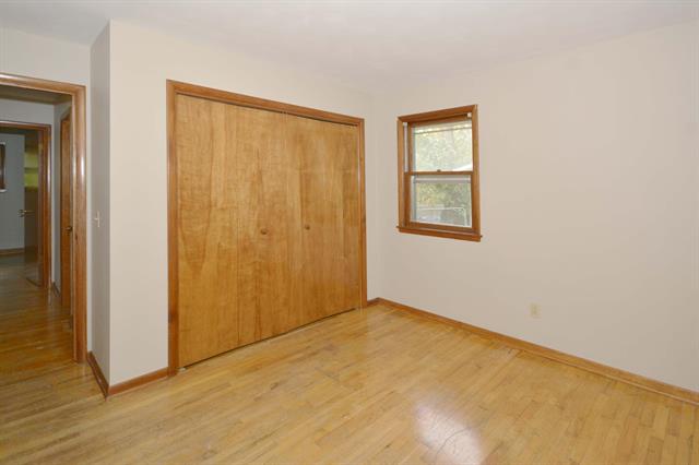 Builiding view sixteen for 11660 De, Richland, MI. 49083