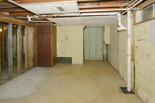 Builiding view twenty two for 11660 De, Richland, MI. 49083