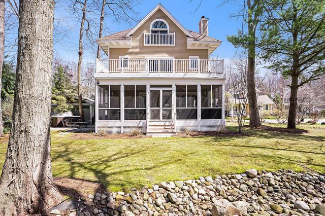 front view for 76328 Haven Drive, South Haven, Mi. 49090