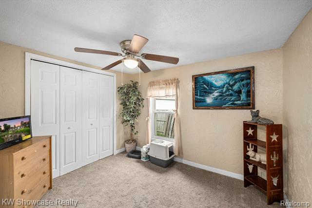 Builiding view eleven for 2916 Navarre, Monroe, MI. 48162