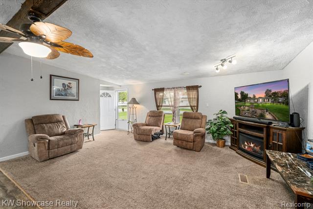 Builiding view five for 2916 Navarre, Monroe, MI. 48162