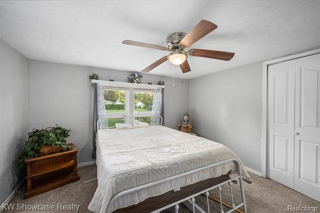 Builiding view fourteen for 2916 Navarre, Monroe, MI. 48162