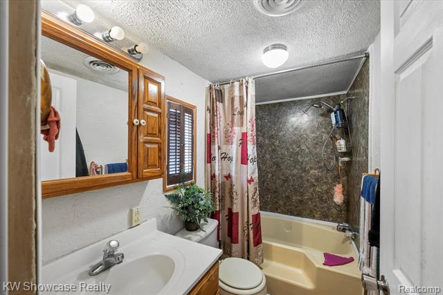 Builiding view nineteen for 2916 Navarre, Monroe, MI. 48162