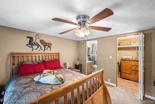 Builiding view seventeen for 2916 Navarre, Monroe, MI. 48162