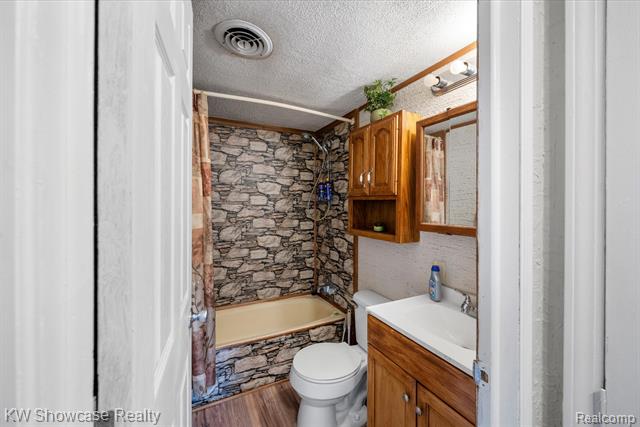 Builiding view ten for 2916 Navarre, Monroe, MI. 48162