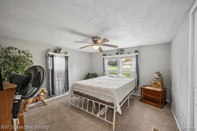 Builiding view thirteen for 2916 Navarre, Monroe, MI. 48162