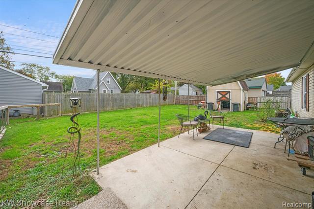 Builiding view twenty for 2916 Navarre, Monroe, MI. 48162