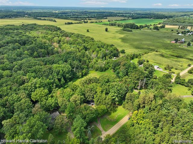 Builiding view forty nine for 4067 Slattery, North Branch, MI. 48461