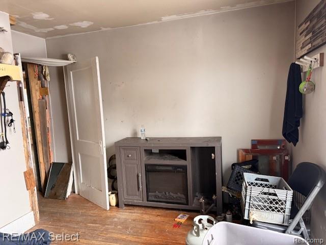 Builiding view nineteen for 3218 Collingwood, Flint, MI. 48503