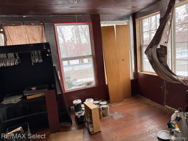 Builiding view seventeen for 3218 Collingwood, Flint, MI. 48503