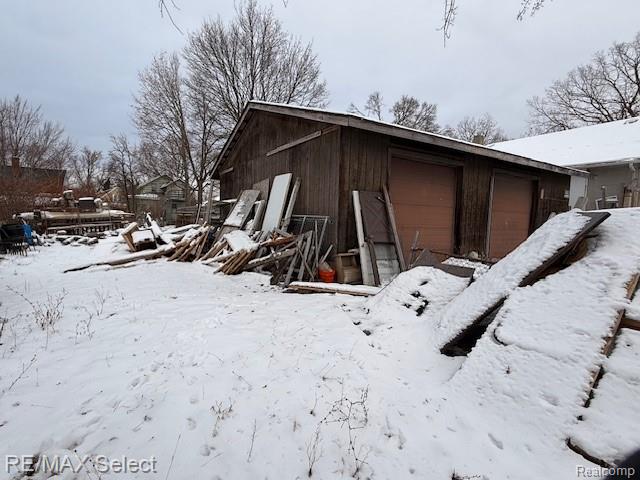 Builiding view six for 3218 Collingwood, Flint, MI. 48503