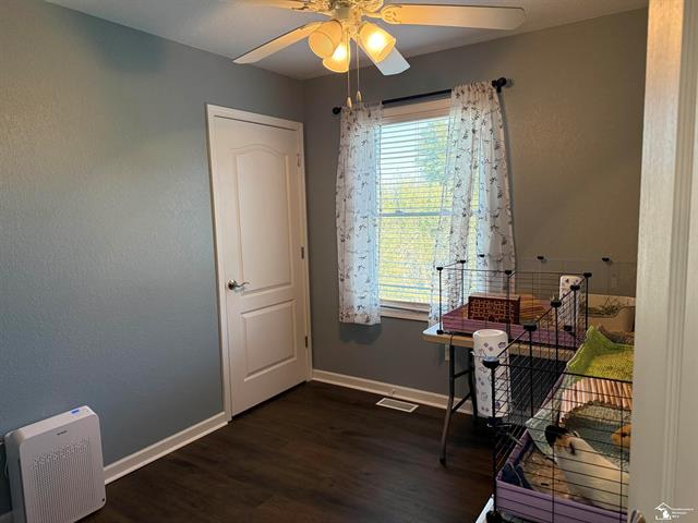 Builiding view nineteen for 151 Aberdeen, Monroe, MI. 48161