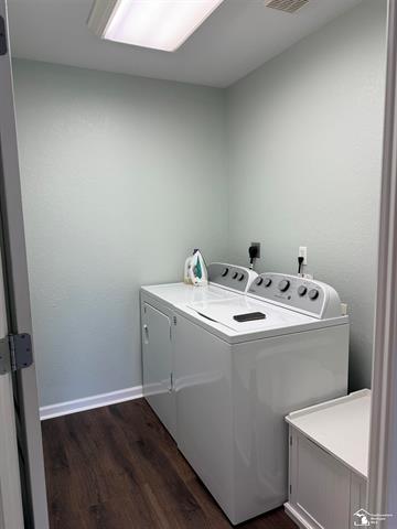 Builiding view sixteen for 151 Aberdeen, Monroe, MI. 48161