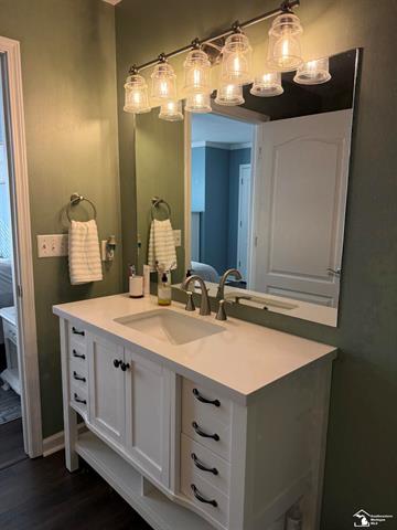 Builiding view thirty for 151 Aberdeen, Monroe, MI. 48161