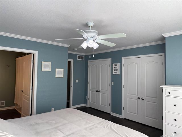 Builiding view twenty seven for 151 Aberdeen, Monroe, MI. 48161