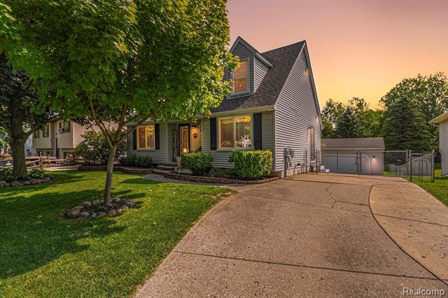 front view for 1019 Tanager Trail, Howell, Mi. 48843