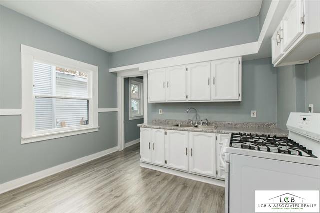 Builiding view thirteen for 1314 Sigsbee, Grand Rapids, MI. 49506