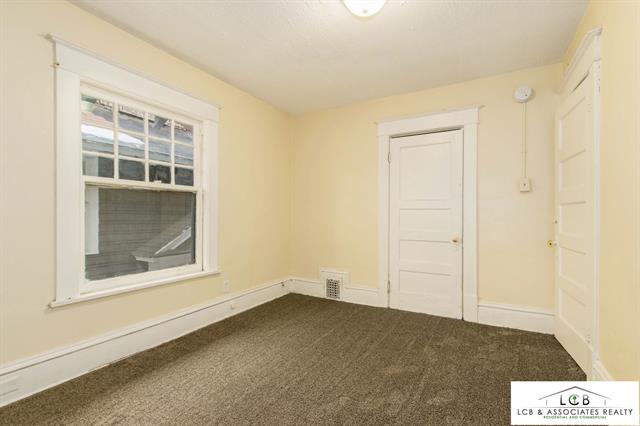 Builiding view twenty one for 1314 Sigsbee, Grand Rapids, MI. 49506