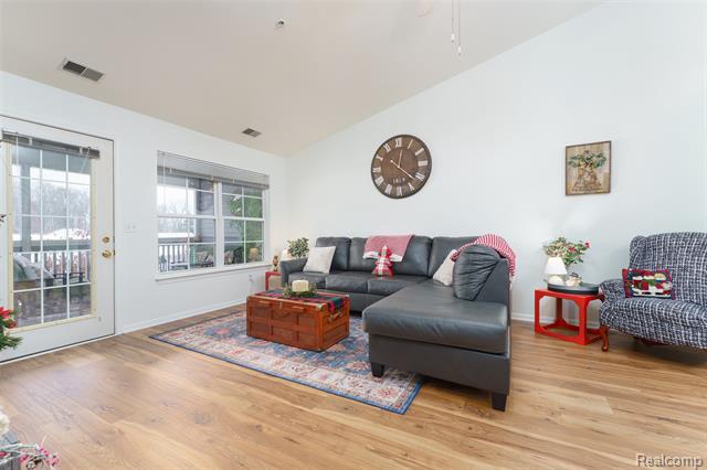 Builiding view seven for 12274 Saint Andrews, Fenton, MI. 48430