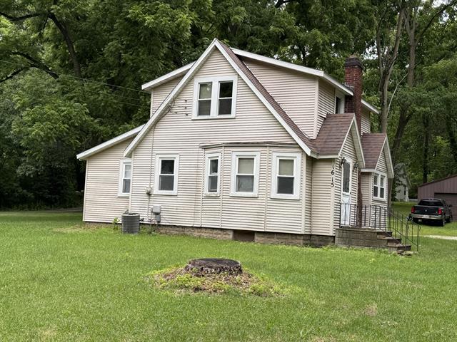 Builiding view seven for 1615 Gilletts Lake, Jackson, MI. 49201