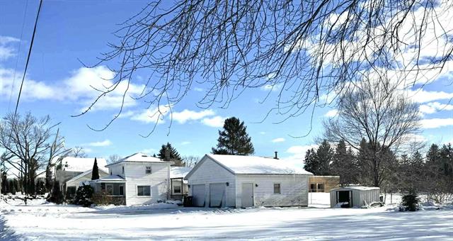 Builiding view five for 515 Bridge, Big Rapids, MI. 49307