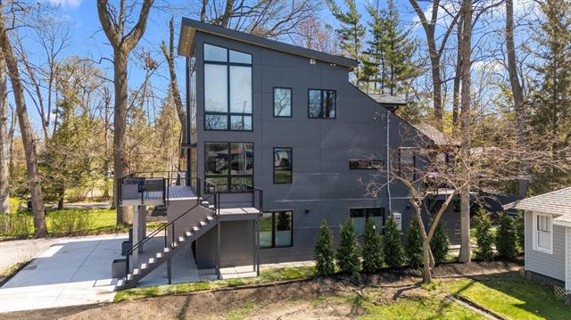 Builiding view thirty for 11160 Marquette, New Buffalo, MI. 49117