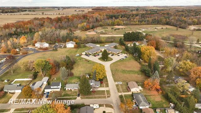 Builiding view fifty six for 665 Briarwood, Vassar, MI. 48768