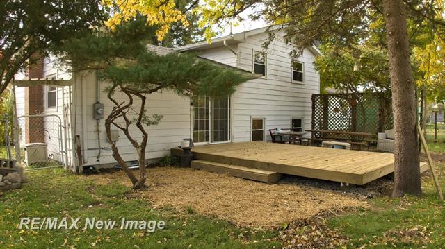 Builiding view forty four for 665 Briarwood, Vassar, MI. 48768