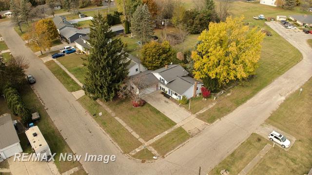 Builiding view forty nine for 665 Briarwood, Vassar, MI. 48768