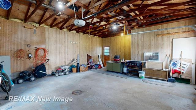 Builiding view thirty six for 665 Briarwood, Vassar, MI. 48768