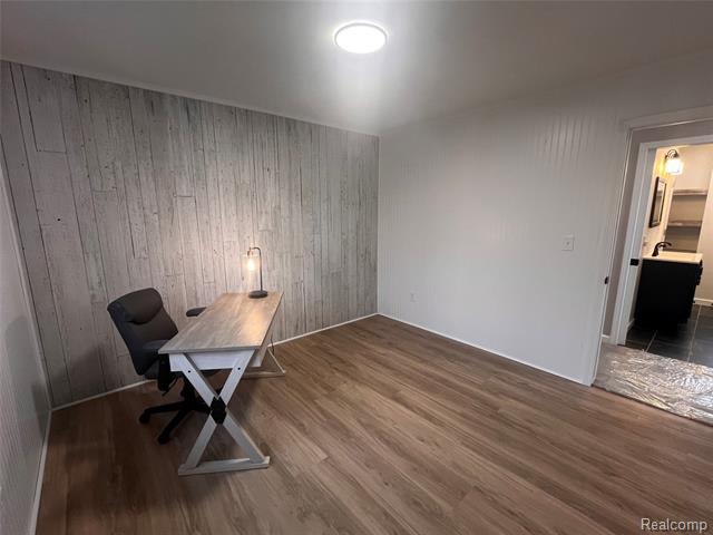 Builiding view eighteen for 11048 Silver, Whitmore Lake, MI. 48189