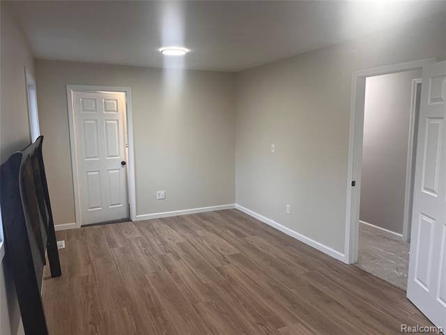 Builiding view twenty one for 11048 Silver, Whitmore Lake, MI. 48189