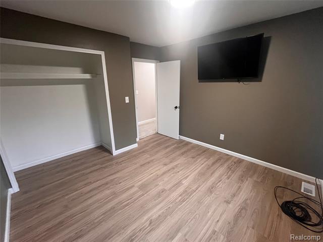 Builiding view twenty six for 11048 Silver, Whitmore Lake, MI. 48189