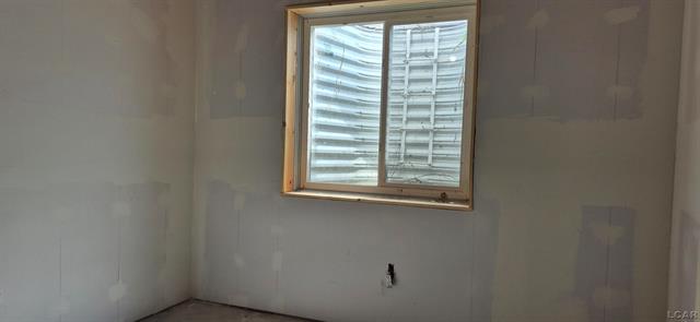 Builiding view seventeen for 3284 Sutton, Adrian, MI. 49221