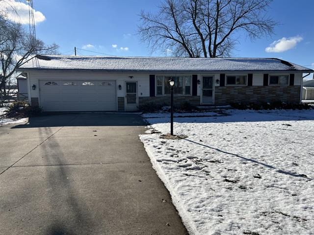 Builiding view one for 1755 Carleton, Adrian, MI. 49221