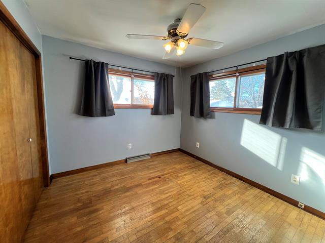 Builiding view seventeen for 1755 Carleton, Adrian, MI. 49221