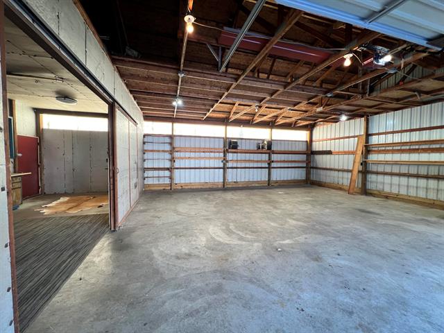 Builiding view twenty eight for 1755 Carleton, Adrian, MI. 49221