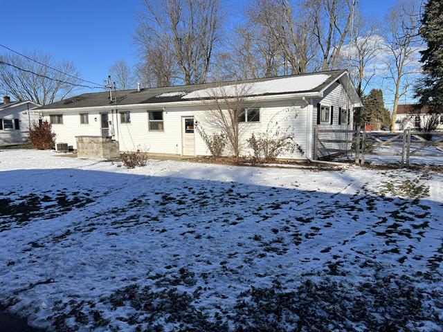 Builiding view twenty two for 1755 Carleton, Adrian, MI. 49221