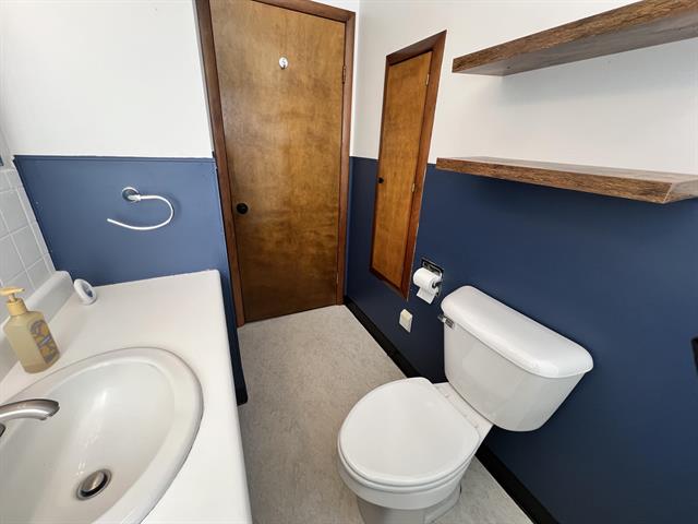 Builiding view twenty for 1755 Carleton, Adrian, MI. 49221