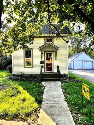 front view for 535 N Almont Avenue, Imlay City, Mi. 48444