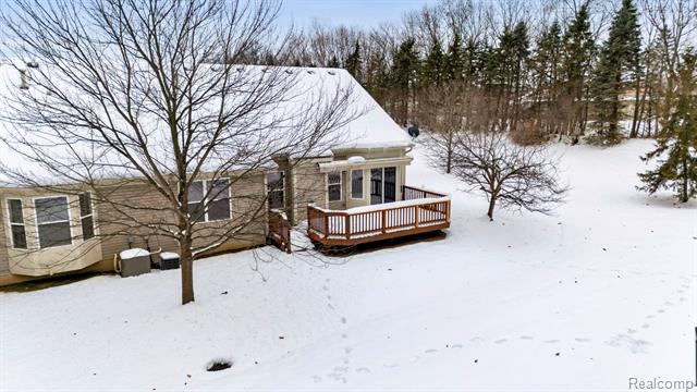 Builiding view forty nine for 671 Woodhaven, Walled Lake, MI. 48390