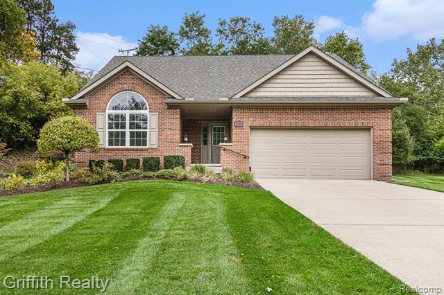front view for 4505 Spring Mountain Drive, Brighton, Mi. 48116