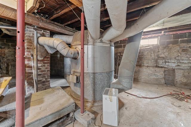 Builiding view twenty three for 224 Cherry, Blissfield, MI. 49228